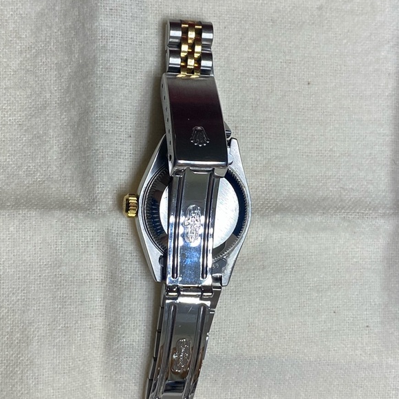 HP🎉ROLEX DATEJUST WATCH DIAMONDS - Picture 7 of 16